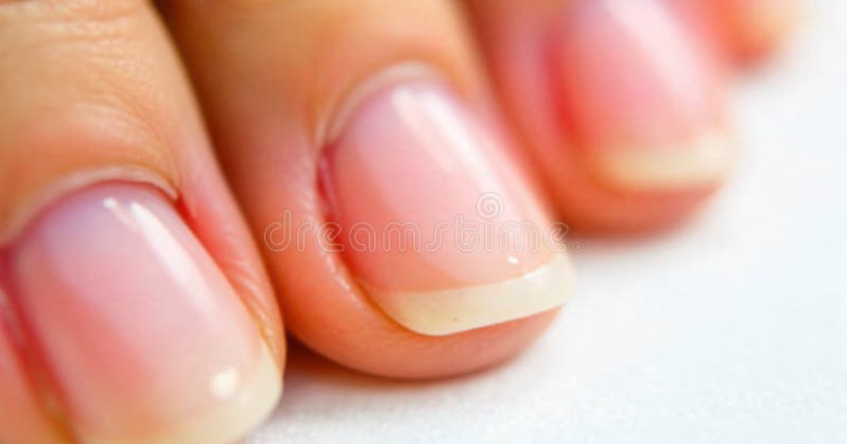 Mycosoothe: Informe Clínico sobre los Mecanismos Fisiológicos para la Salud de las Uñas